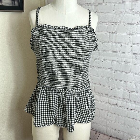 Old Navy Tops - OLD NAVY SHIRT